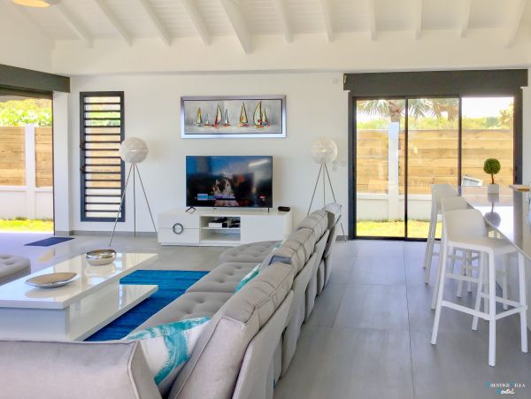 Guadeloupe Home 962669