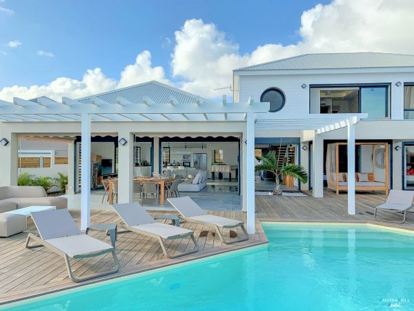 Guadeloupe Home 962670