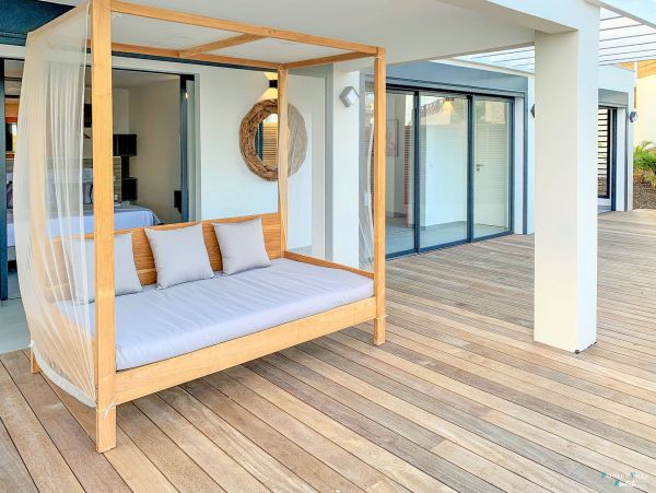 Guadeloupe Home 962670