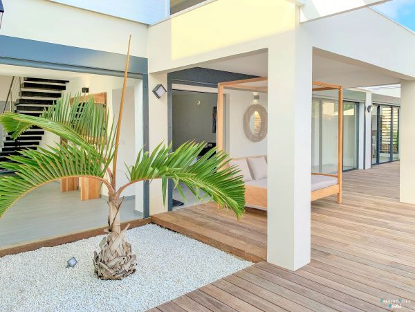 Guadeloupe Home 962670