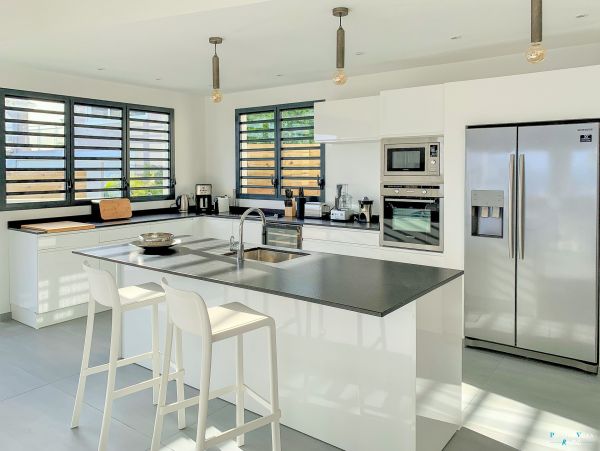 Guadeloupe Home 962670