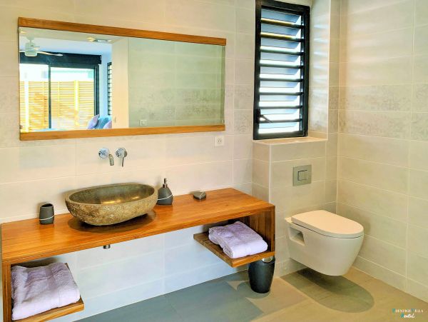 Guadeloupe Home 962670