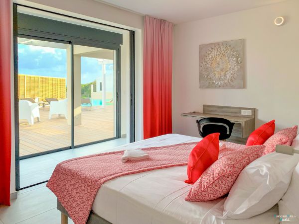 Guadeloupe Home 962670