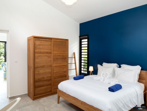 Guadeloupe Home 962671