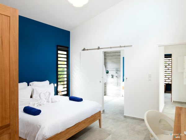 Guadeloupe Home 962671