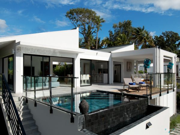 Guadeloupe Home 962672