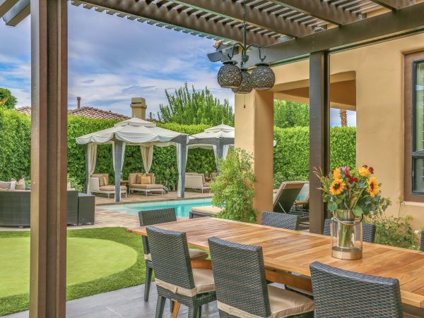 Luxury Indio Serene Vacation Casitas