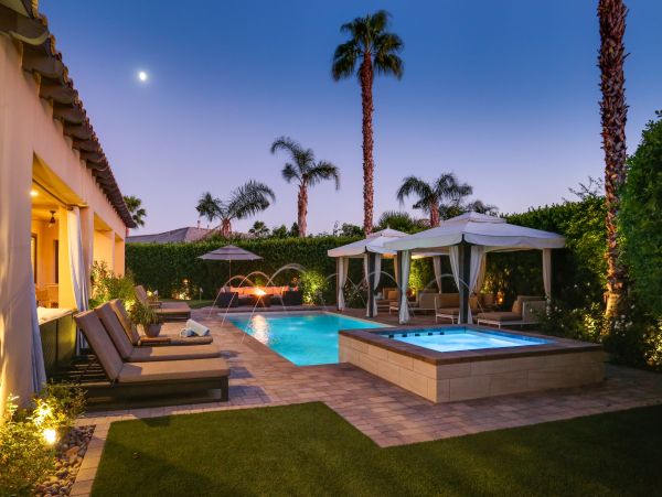 Luxury Indio Serene Vacation Casitas