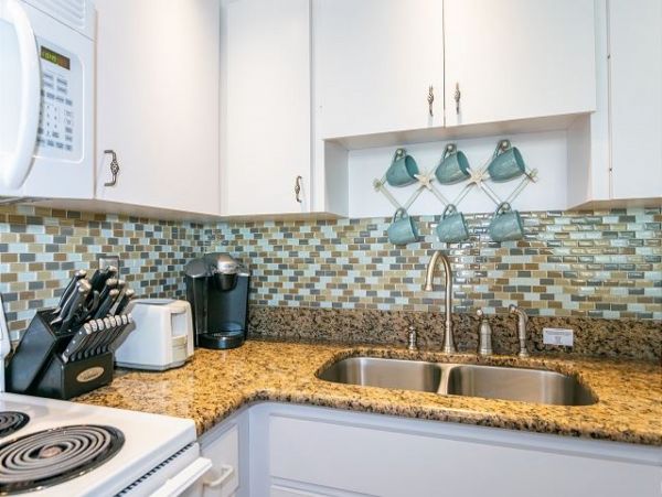 Five min Walk to Sea Holmes Beach Vacation Condo
