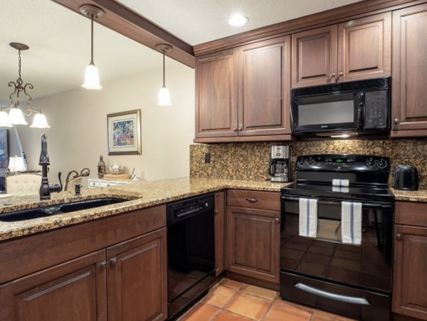 Holmes Beach Beachfront  Vacation Condo Sleeps 3 Guests