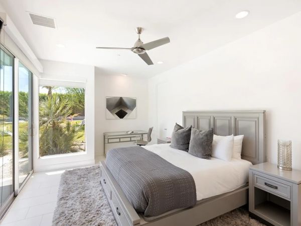 Luxury Six Bedroom Villa With Private Pool in La Quinta
