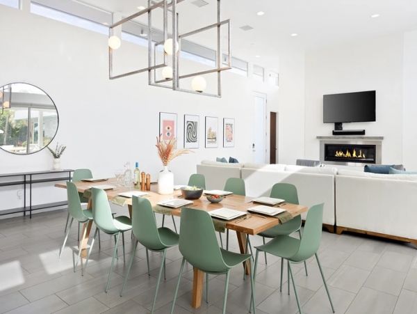 Luxury Six Bedroom Villa With Private Pool in La Quinta