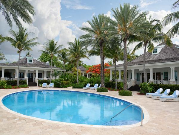Entire Private Island with 5 Bungalows on Bahamas