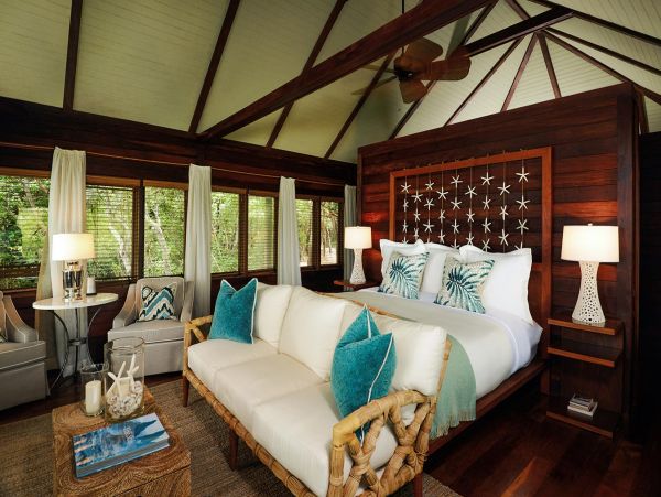 Entire Private Island with 5 Bungalows on Bahamas