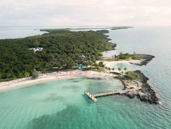 Entire Private Island with 5 Bungalows on Bahamas