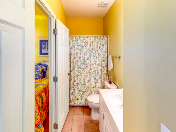Gulf front Condo in Perdido Key, steps to beach