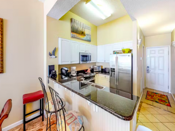 Gulf front Condo in Perdido Key, steps to beach