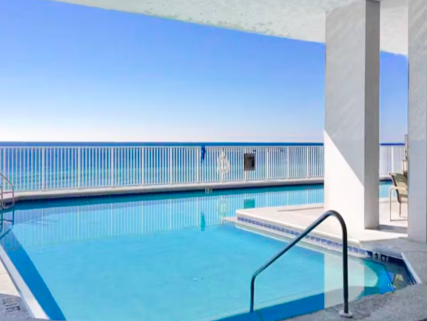 Gulf front Condo in Perdido Key, steps to beach
