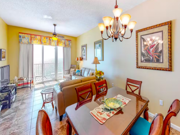 Gulf front Condo in Perdido Key, steps to beach