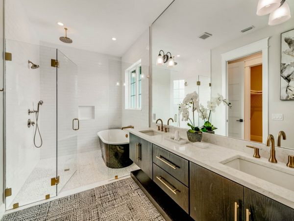 Luxury 6 Bedroom Home with Pool and Spa