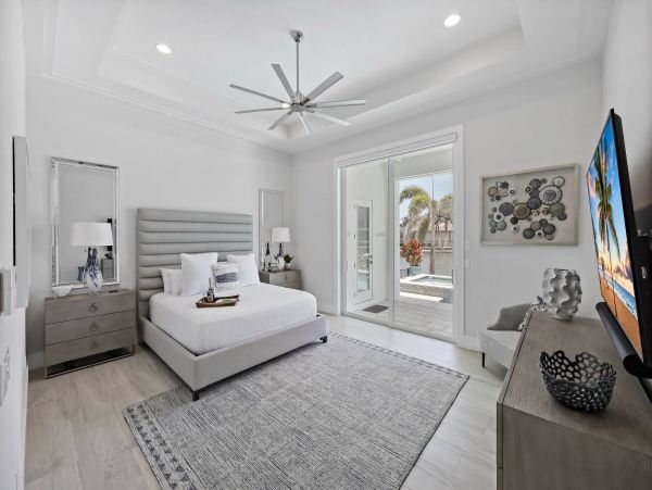 Luxury Canal Front Private Pool Home in Marco Island