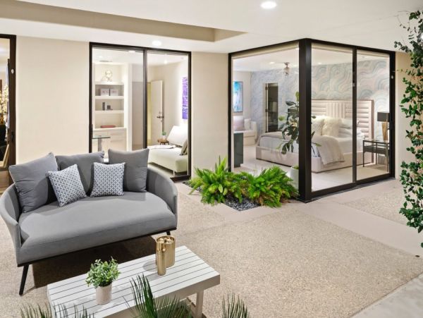 Palm Desert Stunning Luxury Pool Villa & Spa Sleeps 17