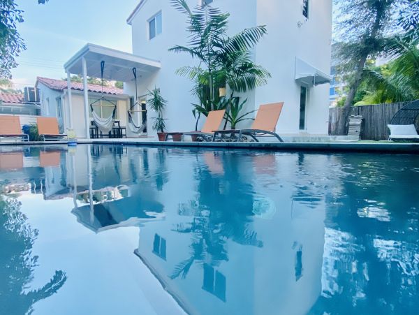 Miami Luxury Vacation Rental Home Five Bedrooms Private Pool