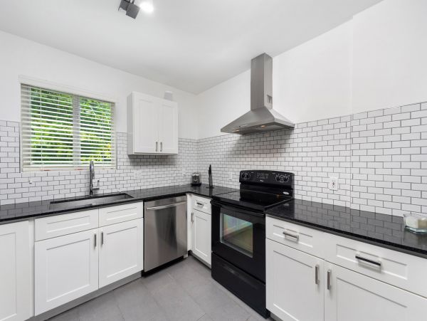 Miami Luxury Vacation Rental Home Five Bedrooms Private Pool