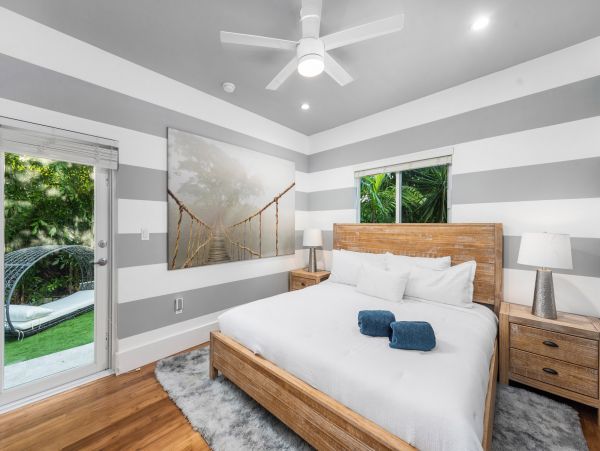 Miami Luxury Vacation Rental Home Five Bedrooms Private Pool