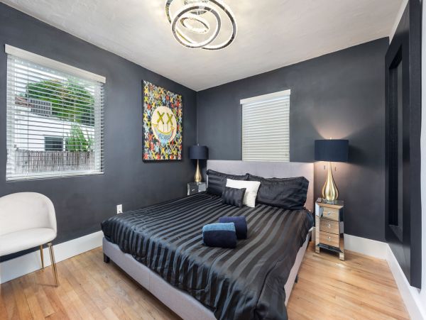 Miami Luxury Vacation Rental Home Five Bedrooms Private Pool