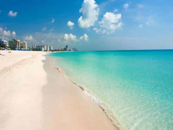 Miami Luxury Vacation Rental Home Five Bedrooms Private Pool