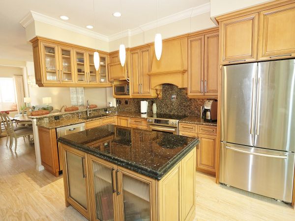 Naples Vacation Pool Home Sleeps 6 Guests