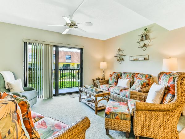Cocoa Beach Condo 962838