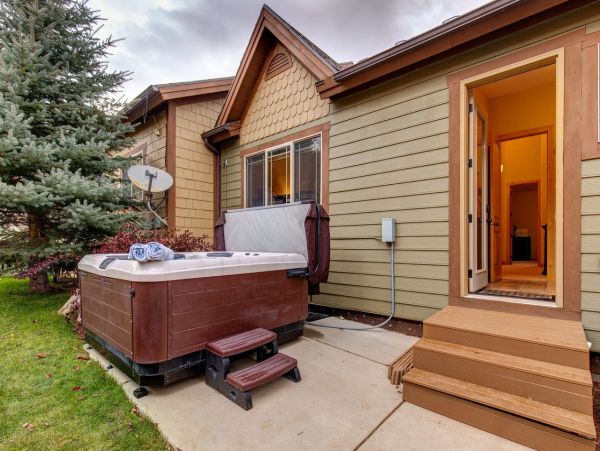 Park City Vacation Home with Spa Sleeps 10 Guests