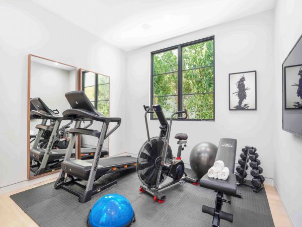 Beverly Hills Vacation Villa with Private Pool & Hot Tub