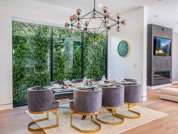 Beverly Hills Vacation Villa with Private Pool & Hot Tub