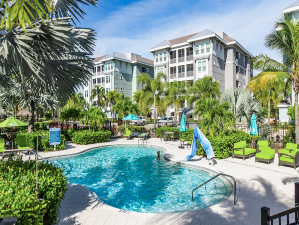 Charming Two Bedroom Vacation Rental with Communal Pool
