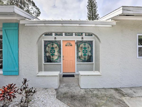 Beautiful Vacation Home with Private Pool Sleeps 10