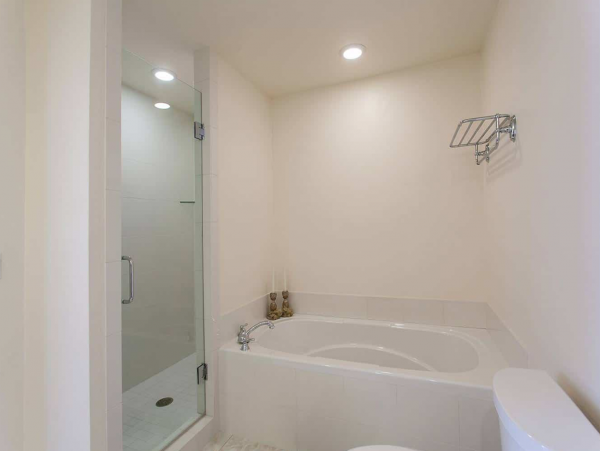 Beautiful 4 Bedroom Home Sleeps 10 Guests in Vail