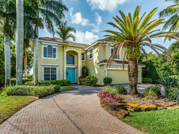 Cape Coral Vacation Home With Private Pool Sleeps 14 Guests
