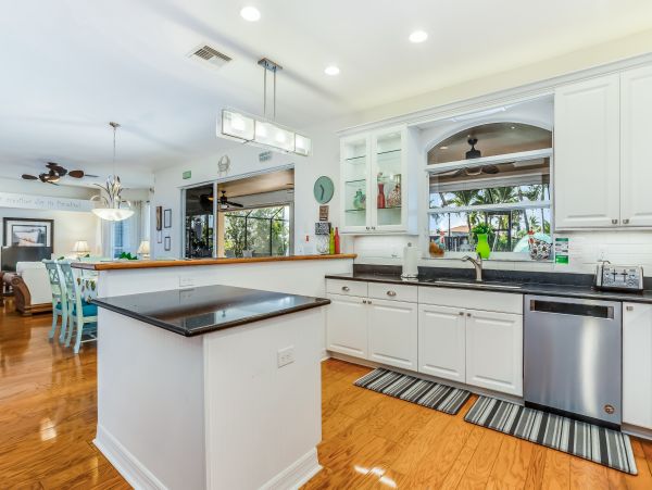 Cape Coral Vacation Home With Private Pool Sleeps 14 Guests