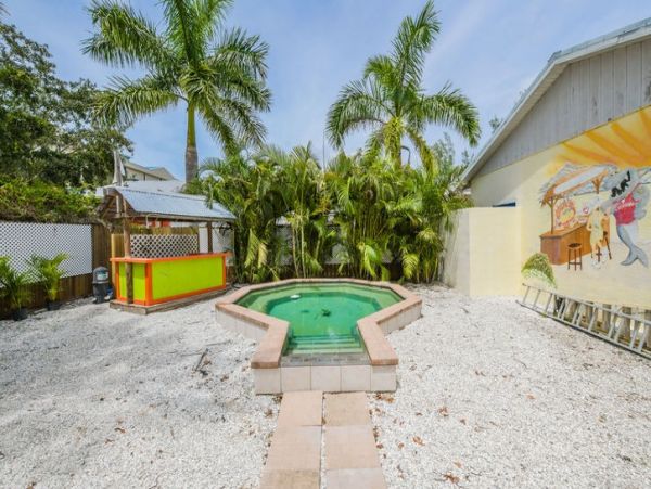 Bradenton Beach Vacation Home with Private Pool Sleeps 10