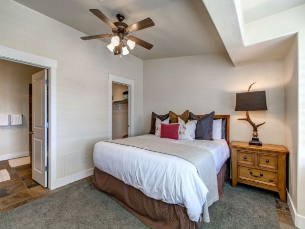 Park City Vacation Home with Private Hot Tub & Summer Pool