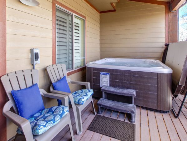 Park City Vacation Home with Private Hot Tub & Summer Pool