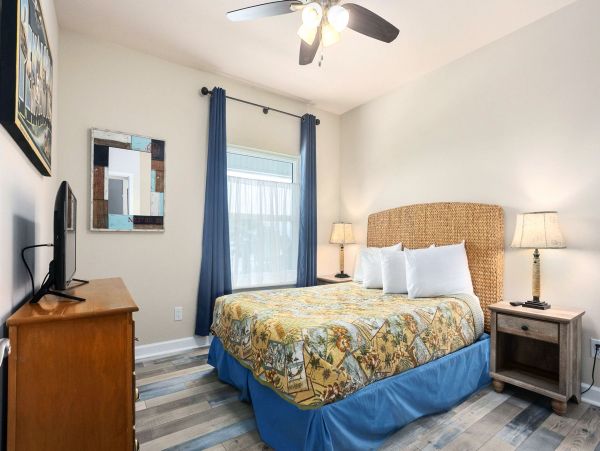 Five BEdroom Gulf Front Getaway in Pensacola Beach