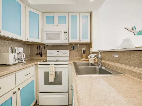 Anna Maria Island One Bedroom Vacation Condo Right On Beach