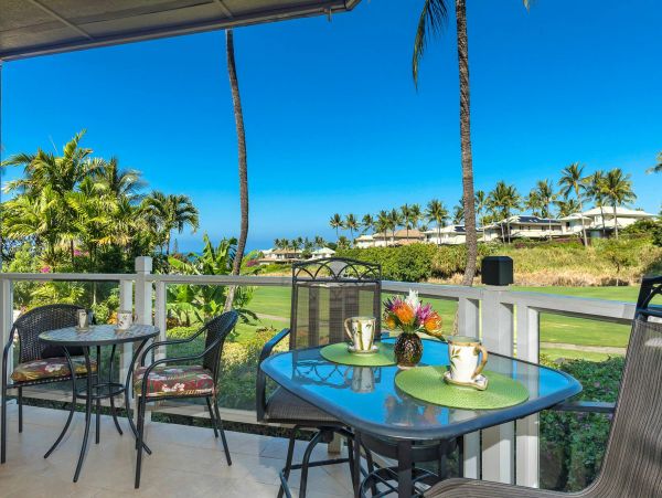 Beautiful Vacation Condo with Communal Pool & Hot Tub