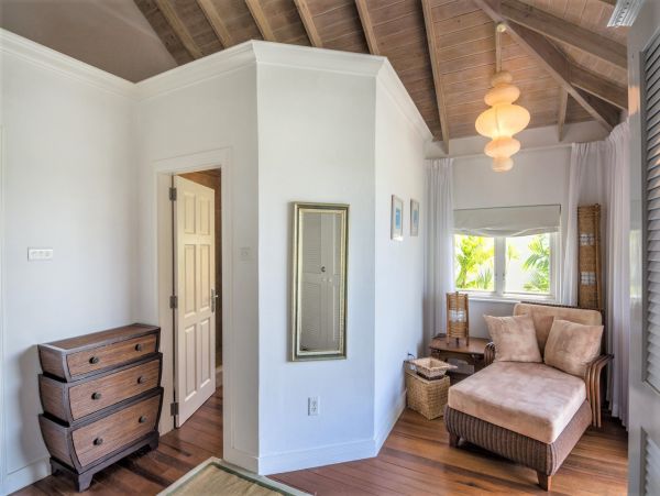 Fantastic Vacation Villa Exclusive Community in St. James