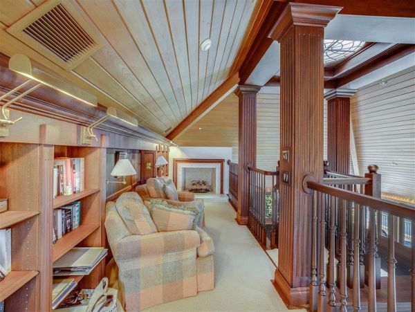 Beautiful Vacation Home with Canal Views in Boca Grande