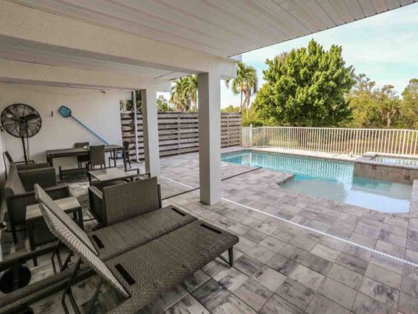 Fort Myers Luxury Vacation Rental Home Three Bedrooms
